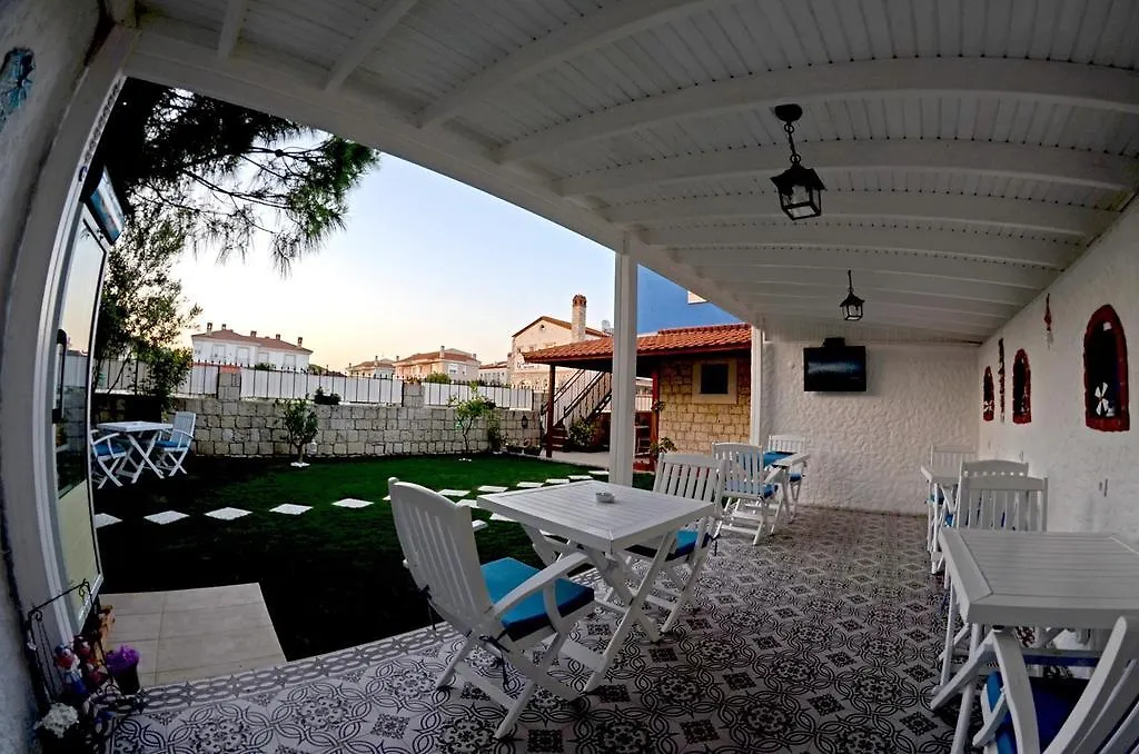 Hotel Masli̇Na Otel Izmir