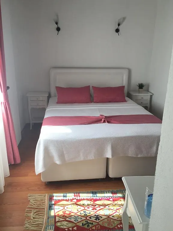 Masli̇Na Otel Izmir 3*,